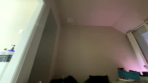 Wynter Heat online show from 10-20-25, 07:20