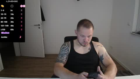 Snapshot of x19marco93x chatting on 09-28-25, 06:13 x19marco93x online show from 09-28-25, 06:13