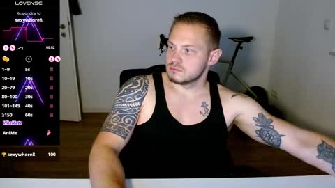 Snapshot of x19marco93x chatting on 10-25-25, 06:57 x19marco93x online show from 10-25-25, 06:57