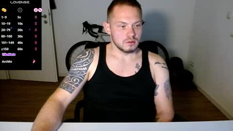 Snapshot of x19marco93x chatting on 11-30-25, 05:50 x19marco93x online show from 11-30-25, 05:50