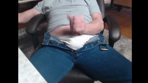 Snapshot of x7333 chatting on 02-22-26, 12:23 x7333 online show from 02-22-26, 12:23