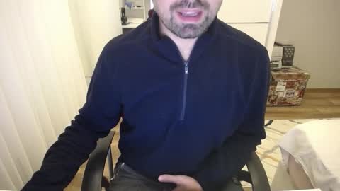 Snapshot of x_____0_____x chatting on 10-14-25, 10:32 Mr. Lonely online show from 10-14-25, 10:32