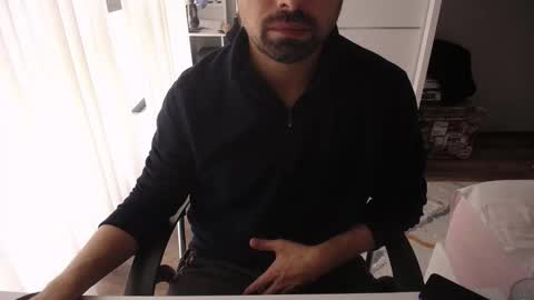 Snapshot of x_____0_____x chatting on 10-17-25, 10:51 Mr. Lonely online show from 10-17-25, 10:51