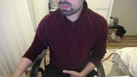 Snapshot of x_____0_____x chatting on 10-19-25, 09:26 Mr. Lonely online show from 10-19-25, 09:26