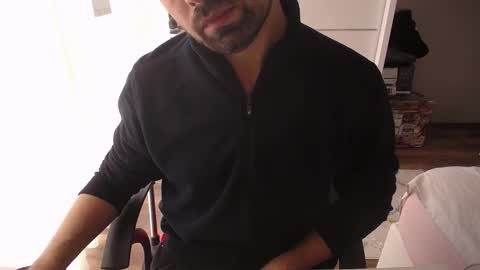 Snapshot of x_____0_____x chatting on 10-29-25, 10:50 Mr. Lonely online show from 10-29-25, 10:50