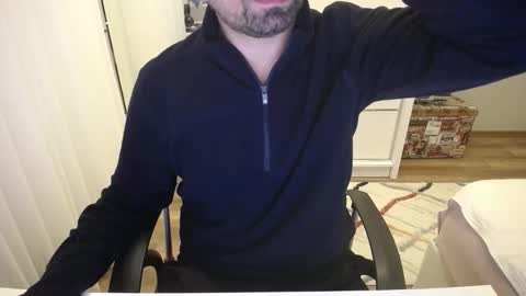 Snapshot of x_____0_____x chatting on 10-29-25, 10:55 Mr. Lonely online show from 10-29-25, 10:55