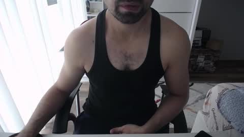 Snapshot of x_____0_____x chatting on 11-14-25, 11:42 Mr. Lonely online show from 11-14-25, 11:42