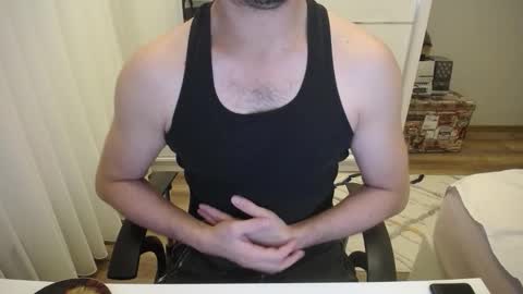 Snapshot of x_____0_____x chatting on 11-25-25, 10:54 Mr. Lonely online show from 11-25-25, 10:54