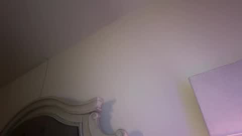 Snapshot of x_dreamgirl_x chatting on 02-01-25, 11:58 Mariah online show from 02-01-25, 11:58