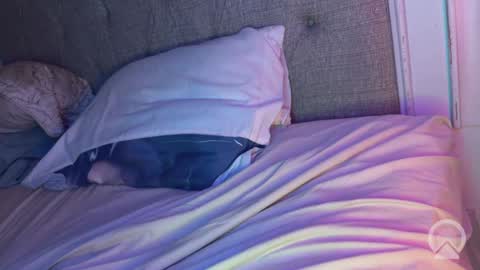 Mariah  online show from 10-17-25, 02:37