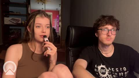 Philipp and Este online show from 05-18-26, 12:07