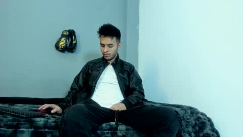 Snapshot of x_harold_x chatting on 11-09-25, 01:20 Harold online show from 11-09-25, 01:20