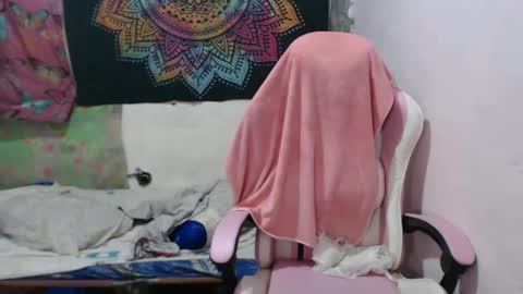 Snapshot of x_lexi_x chatting on 01-05-25, 08:54 x_lexi_x online show from 01-05-25, 08:54