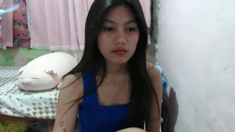 Snapshot of x_lexi_x chatting on 03-10-25, 11:42 x_lexi_x online show from 03-10-25, 11:42