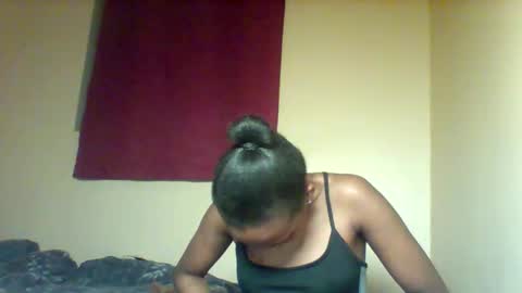 X melanine online show from 09-29-25, 02:49