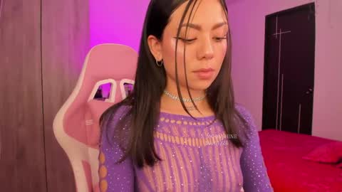 Snapshot of x_moonshine chatting on 04-20-26, 12:35 s s s online show from 04-20-26, 12:35