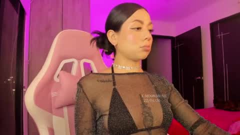 Snapshot of x_moonshine chatting on 04-23-26, 04:46 s s s online show from 04-23-26, 04:46