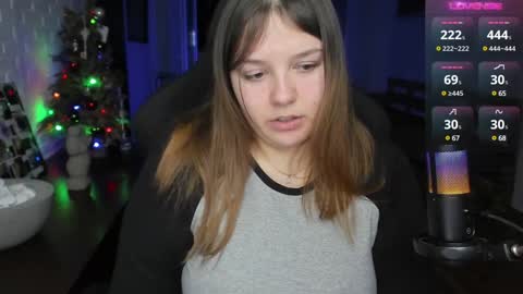 Snapshot of x_nirvana_x chatting on 01-03-25, 11:23 LOVE NERDS ONLY online show from 01-03-25, 11:23