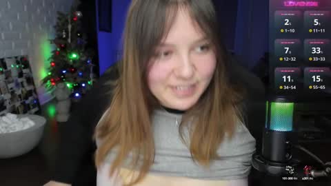 Snapshot of x_nirvana_x chatting on 01-10-25, 01:53 LOVE NERDS ONLY online show from 01-10-25, 01:53