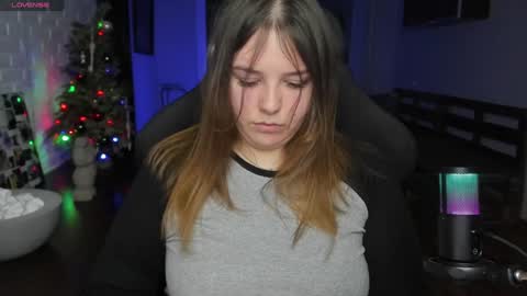 Snapshot of x_nirvana_x chatting on 01-17-25, 01:36 LOVE NERDS ONLY online show from 01-17-25, 01:36