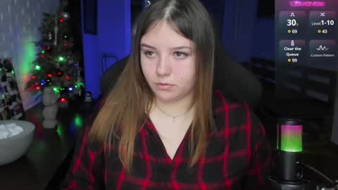 Snapshot of x_nirvana_x chatting on 01-18-25, 02:03 LOVE NERDS ONLY online show from 01-18-25, 02:03