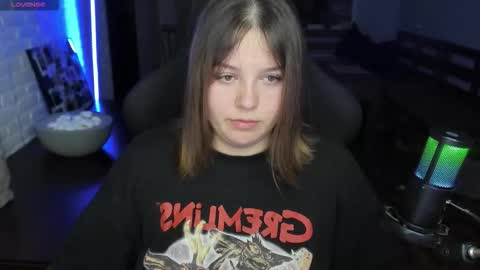 Snapshot of x_nirvana_x chatting on 09-15-25, 03:39 LOVE NERDS ONLY online show from 09-15-25, 03:39