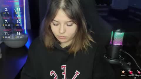 Snapshot of x_nirvana_x chatting on 10-01-25, 03:23 LOVE NERDS ONLY online show from 10-01-25, 03:23