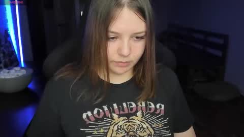 Snapshot of x_nirvana_x chatting on 10-27-25, 02:48 LOVE NERDS ONLY online show from 10-27-25, 02:48