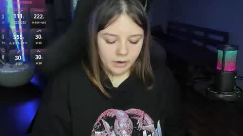 Snapshot of x_nirvana_x chatting on 11-12-25, 05:08 LOVE NERDS ONLY online show from 11-12-25, 05:08