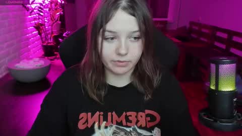 Snapshot of x_nirvana_x chatting on 12-05-25, 01:03 LOVE NERDS ONLY online show from 12-05-25, 01:03