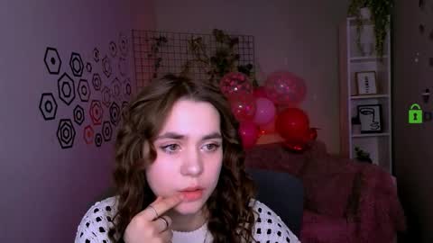 Snapshot of x_yasmin_x chatting on 02-20-26, 10:27 Yasmin online show from 02-20-26, 10:27