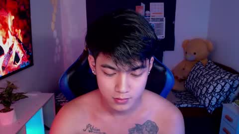 Snapshot of xaldrian_destroyer chatting on 12-14-24, 09:40 Prince Aldrian online show from 12-14-24, 09:40