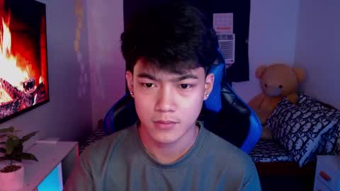 Snapshot of xaldrian_destroyer chatting on 01-03-25, 02:30 Prince Aldrian online show from 01-03-25, 02:30