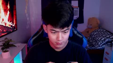 Snapshot of xaldrian_destroyer chatting on 02-17-25, 11:55 Prince Aldrian online show from 02-17-25, 11:55