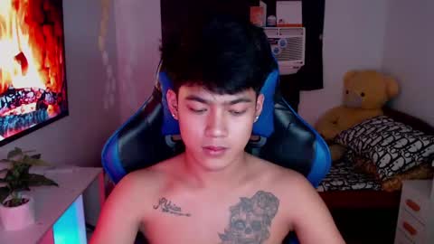 Snapshot of xaldrian_destroyer chatting on 02-27-25, 01:17 Prince Aldrian online show from 02-27-25, 01:17