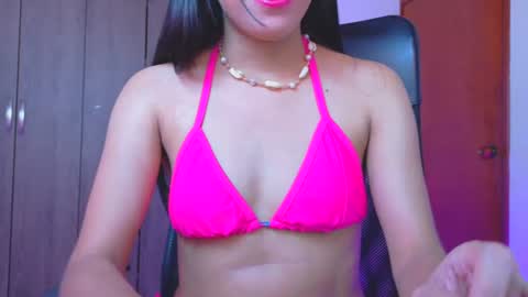Snapshot of xallysonx_ chatting on 06-25-26, 11:48 XALLYSONX online show from 06-25-26, 11:48