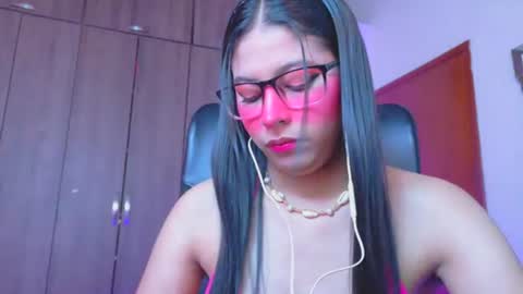 Snapshot of xallysonx_ chatting on 07-01-26, 12:18 XALLYSONX online show from 07-01-26, 12:18