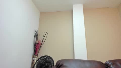 Snapshot of xam_collen chatting on 09-24-25, 04:10 xam_collen online show from 09-24-25, 04:10