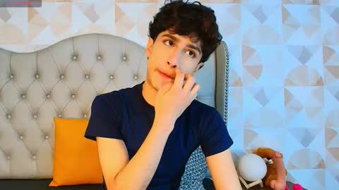 Snapshot of xam_collen chatting on 10-22-25, 02:39 xam_collen online show from 10-22-25, 02:39