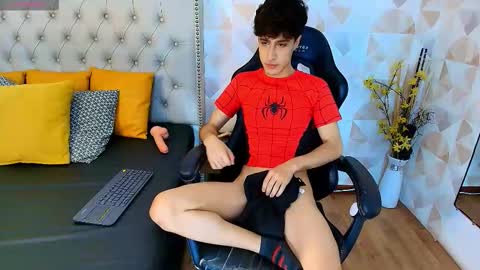 Snapshot of xam_collen chatting on 10-23-25, 12:48 xam_collen online show from 10-23-25, 12:48