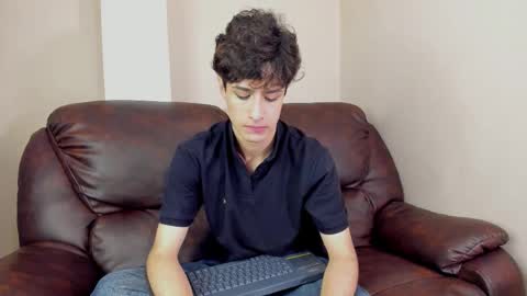 Snapshot of xam_collen chatting on 11-21-25, 03:44 xam_collen online show from 11-21-25, 03:44