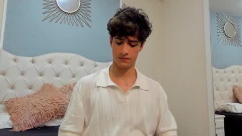 Snapshot of xam_collen chatting on 11-25-25, 03:34 xam_collen online show from 11-25-25, 03:34