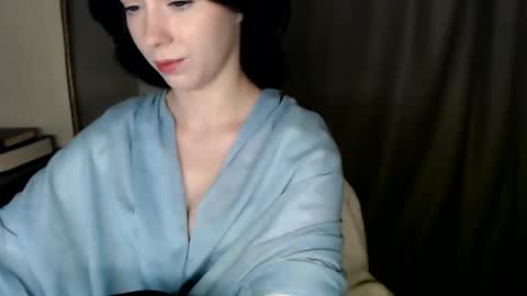 Snapshot of xan_ex chatting on 10-19-25, 11:49 xan_ex online show from 10-19-25, 11:49