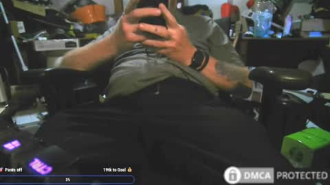 Snapshot of xander71972 chatting on 06-15-26, 01:02 xander71972 online show from 06-15-26, 01:02