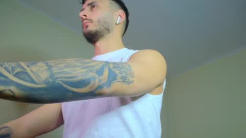 Snapshot of xandercagex chatting on 02-14-25, 02:33 XanderCageX online show from 02-14-25, 02:33