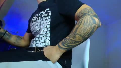 Snapshot of xandercagex chatting on 11-15-25, 08:00 XanderCageX online show from 11-15-25, 08:00