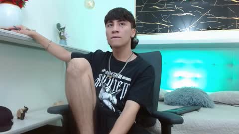 xandergrey8 online show from 02-04-26, 07:53