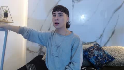 xandergrey8 online show from 03-18-26, 07:17