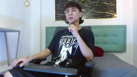 xandergrey8 online show from 04-17-26, 12:41