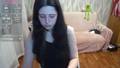 Snapshot of xangel1babyx chatting on 06-09-26, 11:27 Cassie online show from 06-09-26, 11:27